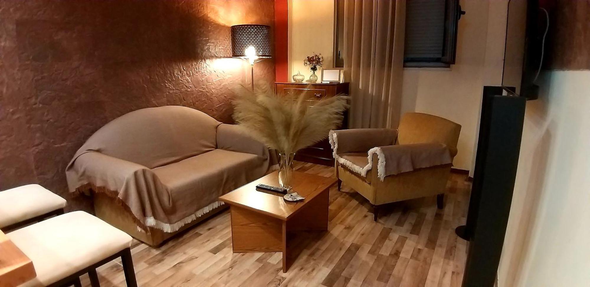 Anna Maria Greek Filoxenia Apartment พีเรียส ภายนอก รูปภาพ